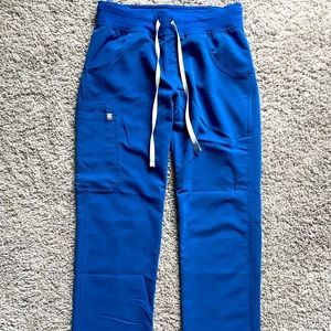 Figs Kade Cargo Scrub Pants